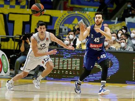 דיברתולומיאו התמודד נגד הישראלי (צילום: אלן שיבר)