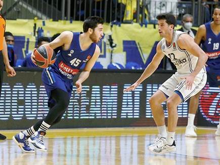 קיבל קרוב ל-13 דקות ולא קלע (צילום: אלן שיבר)