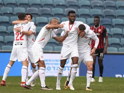 שער חשוב בקרב האליפות (ברני ארדוב)