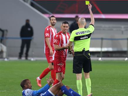 יותר צהובים מבעיטות למסגרת (דני מרון)