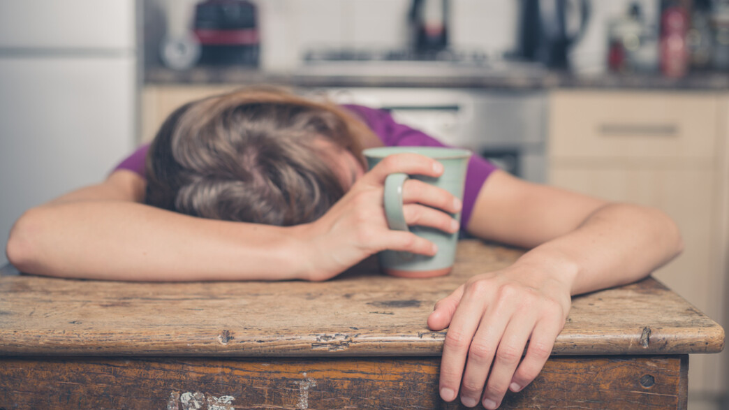 עייפות (צילום: LoloStock / Shutterstock)