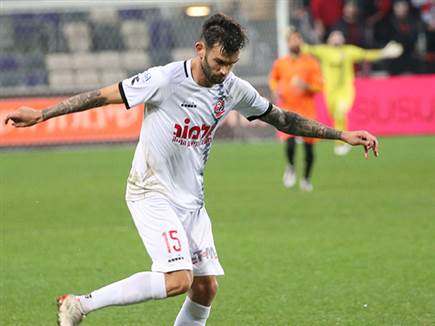 על חודו של שער. ממן (אודי ציטיאט)