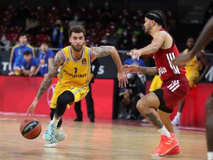 לבד במגרש. סקוטי ווילבקין (GETTY)