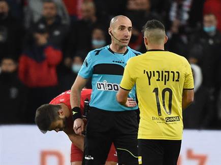 עבד היום לא מעט. לייבוביץ' (ברני ארדוב)