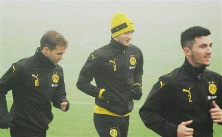 לצד רויס וגצה (אינסטגרם)