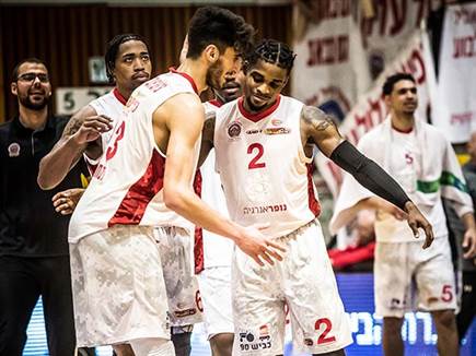 מהממים את מחזיקת הגביע (עודד קרני)