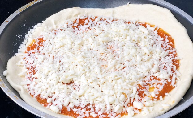 שכבת בצק ראשונה