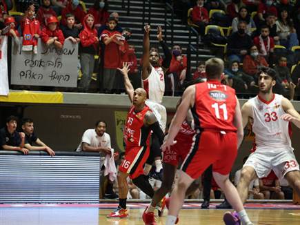 יום של הגנות (גיל נוימן, מנהלת הליגה)