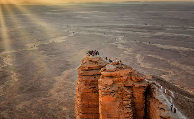 סעודיה ערב הסעודית קצה העולם (צילום: AFZAL KHAN MAHEEN, shutterstock)