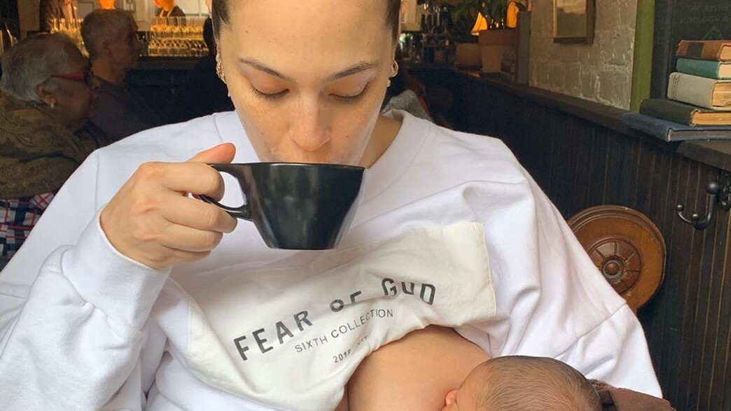 אשלי גראהם אחרי לידה. פברואר 2020 (צילום: ashleygraham

, instagram)