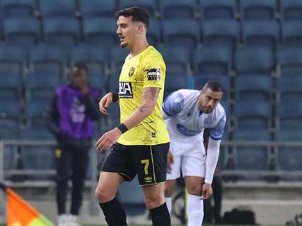 שני צהובים מהירים של שועה העיבו מעט על השמחה (דני מרון)