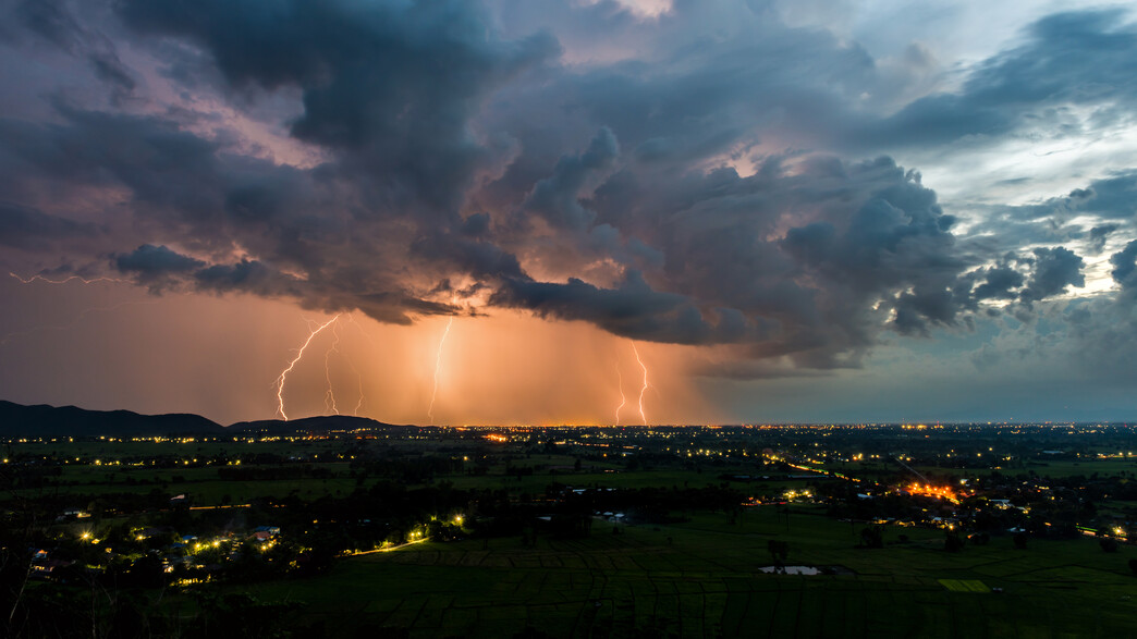 ברקים ורעמים