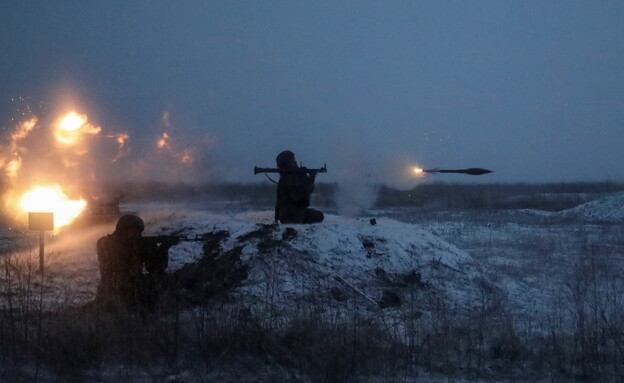 צבא רוסיה מתאמן (צילום: Reuters)