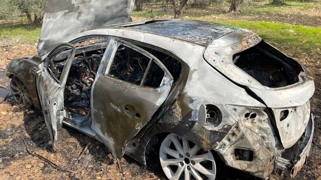 הרכב ההפוך לאחר הירי בכפר כנא הרכב ההפוך לאחר הירי בכפר כנא