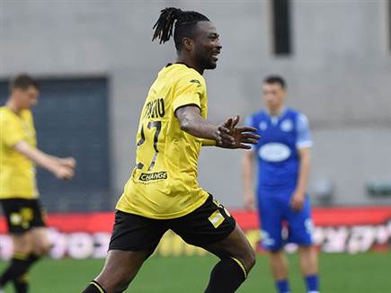 אחרי 84 דקות בינוניות, פטריק טוומאסי כבש שער בכורה בארץ הקודש (ברני ארדוב)