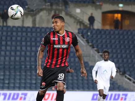 שער בכורה. גררו (דני מרון)