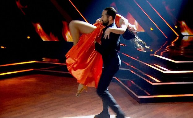 יובל סגל וקארין סורוצ׳ינסקי - פסדובלה (צילום: רוקדים עם כוכבים, קשת12)