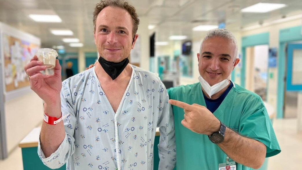 ד״ר אלעד אשר וולטר לאחר הסבר על המאכל שסיכן את חיי