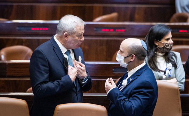 Bennett halted Ganz’s summit initiative with Abu Mazen and King of Jordan