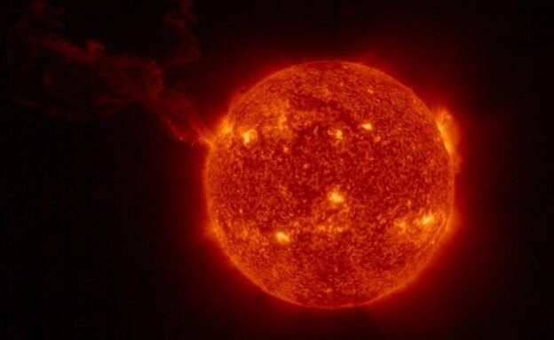 צילום לוויין של השמש (צילום: CNN)