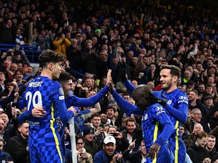 שחקני צ'לסי חוגגים (Getty)