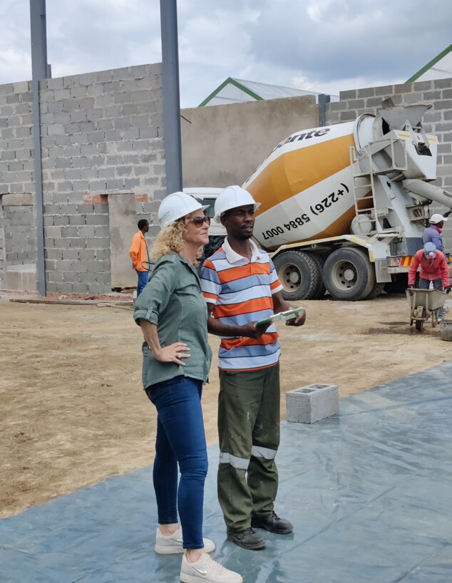 ניצן נדל, עובדת בתעשיית הקנאביס באפריקה (צילום: עידו זלנפרוינד, אסיף 420)