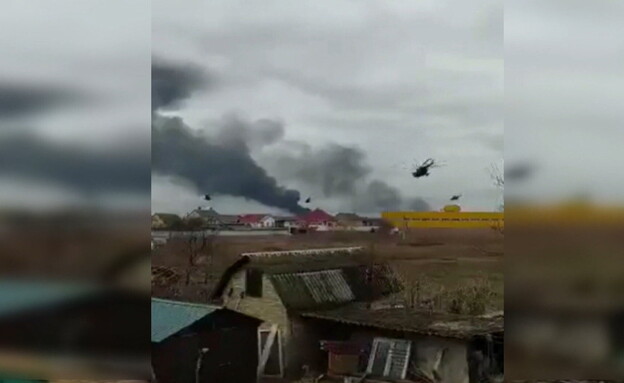 מטוסים רוסיים מפציצים את נמל התעופה אנטונוב, קייב