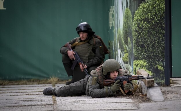 חיילים אוקראינים (צילום: AP)