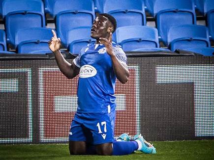 בנדה כבש ראשון (עודד קרני)