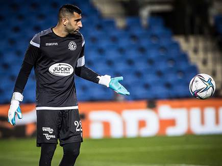 ינקו. משחק גדול בין הקורות (עודד קרני)