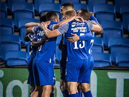 ודומביה כבש את השני לפני ההפסקה (עודד קרני)