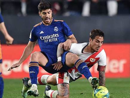 הבלאנקוס התקשו מול הקבוצה הקטנה מפרברי מדריד (Getty)