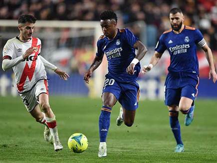 ויניסיוס וריאל מדריד ברחו לפער (זמני?) של 9 נקודות בפסגה (Getty)