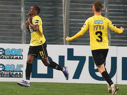 האסלביינק התגבר על לא מעט תסכול עם רגע של קסם (צילום: אלן שיבר)