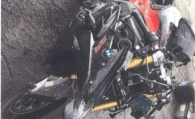 אופנוע מרוסק לאחר תאונה (צילום: מתוך הרשתות החברתיות לפי סעיף 27א' לחוק זכויות יוצרים, צילום פרטי)