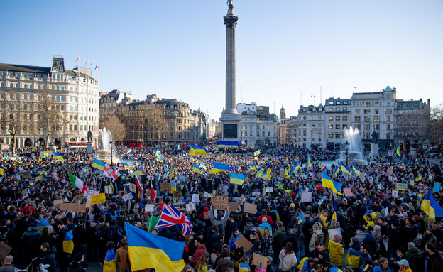 הפגנת תמיכה באוקראינה, לונדון, אנגליה (צילום: Hesther Ng/SOPA Images, getty images)