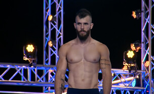 גיל מרנץ במסלול הנינג'ה (צילום: נינגה ישראל,  קשת 12  )