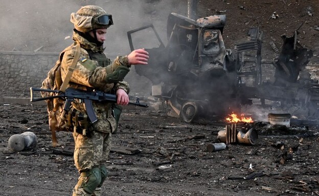 הקרבות באוקראינה (צילום: SERGEI SUPINSKY/AFP/GettyImages)