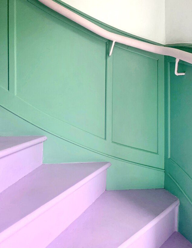 מדרגות צבעוניות, ג, (צילום: weeleithcolony Hannah Bishop)