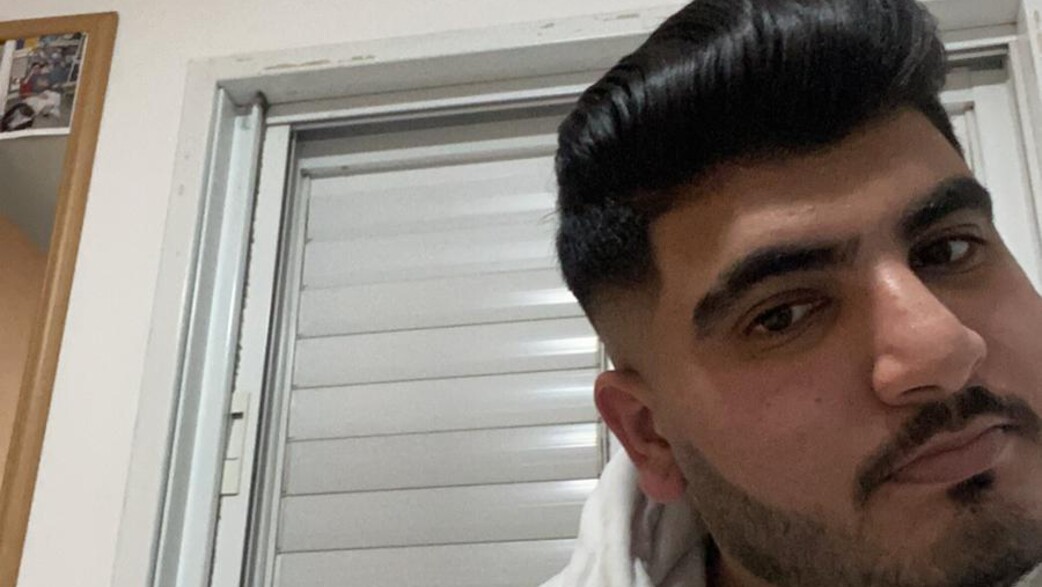 רון לב, חיכה 4 שעות על הקו של "אל על" רון לב, חיכה 4 שעות על הקו של "אל על"