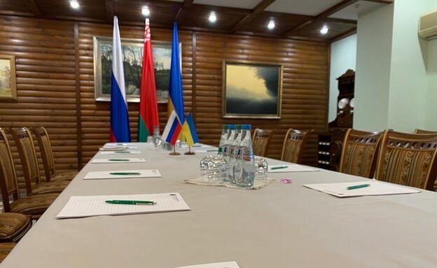 משרד החוץ הבלארוסי מוכן לסבב שיחות נוסף בין אוקראי
