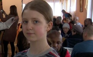 יסמין בת ה-13 שנמלטת לישראל דרך מולדובה (צילום: החדשות 12)