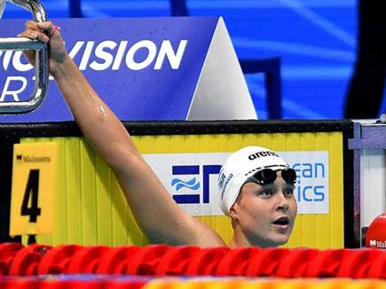 אנסטסיה גורבנקו. ממשיכה לגרוף מדליות (צילום: באדיבות איגוד השחייה) (צילום: ספורט 5)
