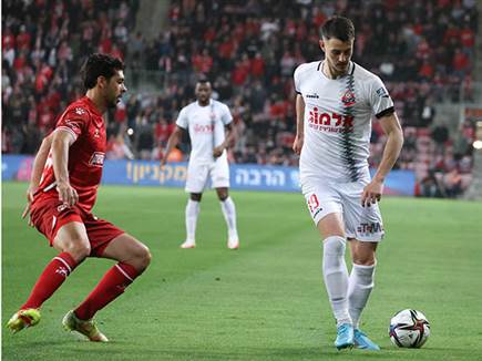 מפתיחת המשחק, קיבלנו משחק קצבי ומעניין (צילום: דני מרון)