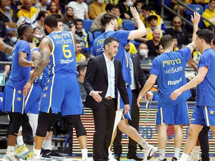 אבי אבן ושחקניו. פתחו הכי חזק ורק הגבירו (אלן שיבר)