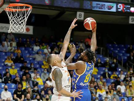 ג'יילן ריינולדס. פתח בחמישייה (אלן שיבר)