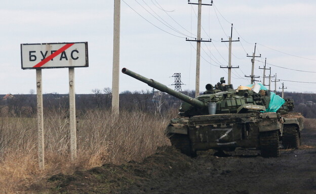 טנקים רוסים באוקראינה (צילום: רויטרס)