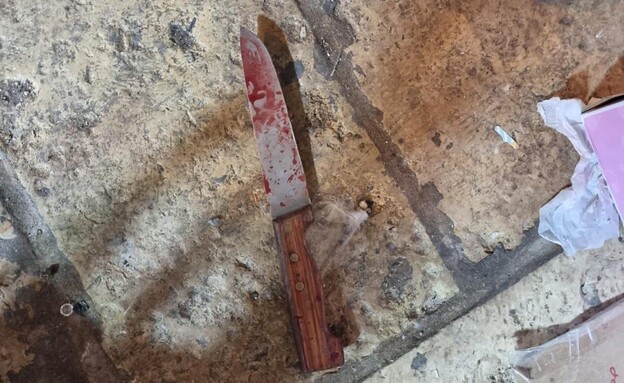 הסכין מפיגוע הדקירה בירושלים (צילום: לפי סעיף 27 א')