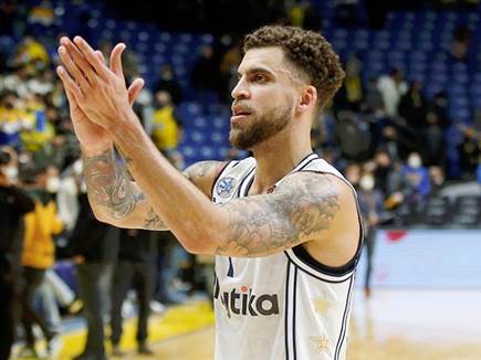 מקבלת דחיפה גדולה לעונה (אלן שיבר)