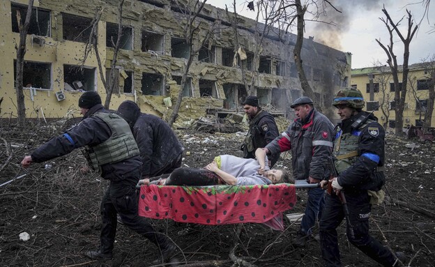 מלחמת רוסיה-אוקראינה (צילום: Evgeniy Maloletka, AP)